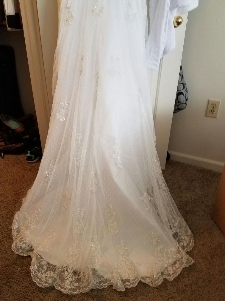 Strapless trumpet wedding dress
