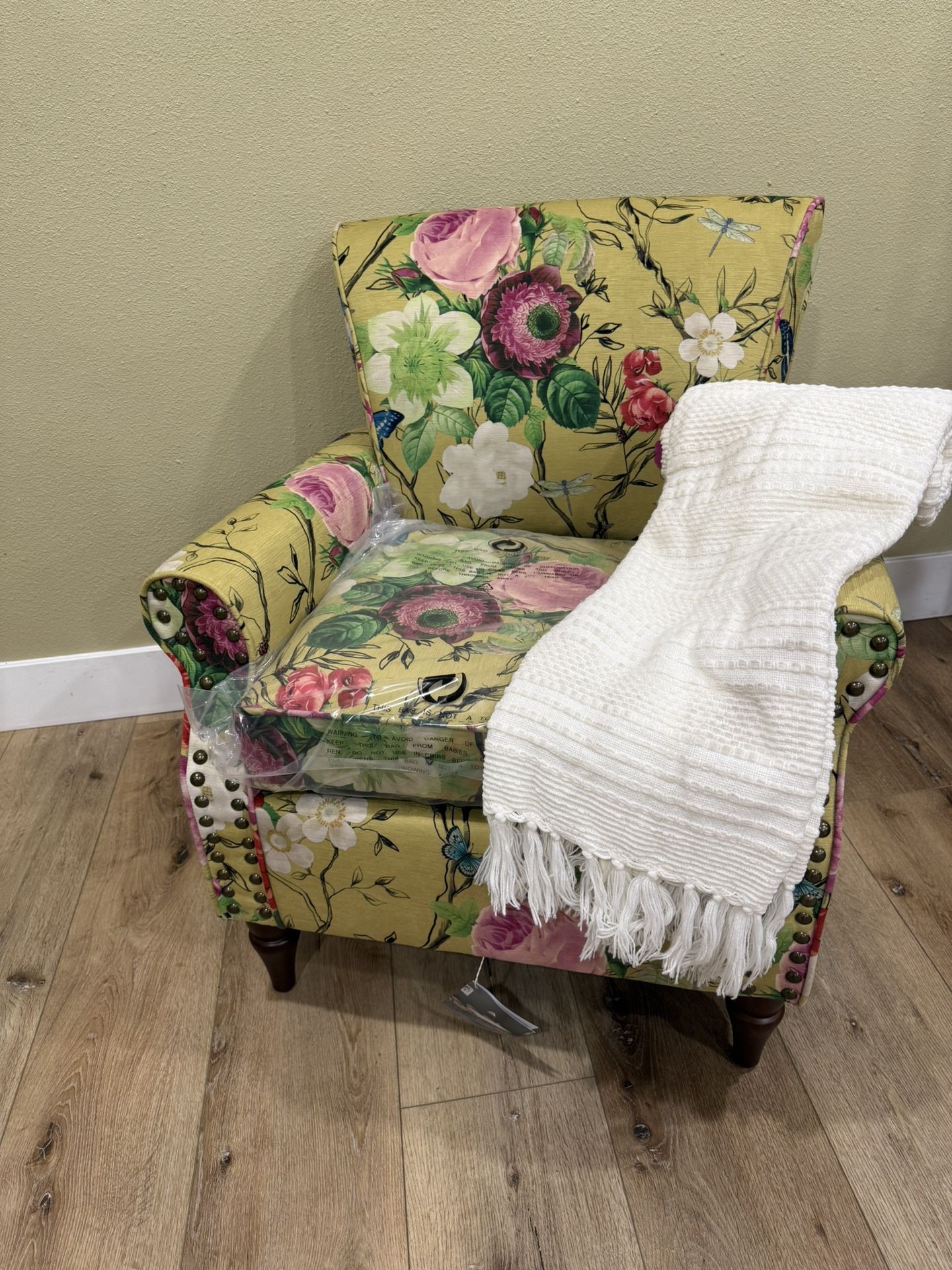 Modern Floral Pattern Upholstered Armchair
