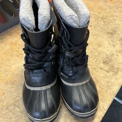 Sorel Boots Size 4 Youth 