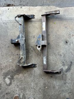 Two tow receivers