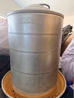 Little giant vintage chicken hanging feeder/waterer