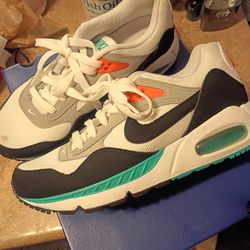 Loads Of Nice Stuff! Open To Offers. Feel Free To Ask But Please Serious Buyers Only! 