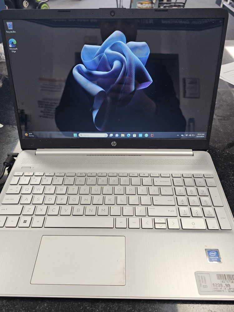 2022 HP 15 Laptop. ASK FOR RYAN. #10(contact info removed)
