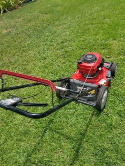 Troy Bilt LawnMower with Honda motor.. Self Propelled