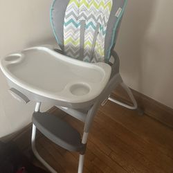 NEW High Chair