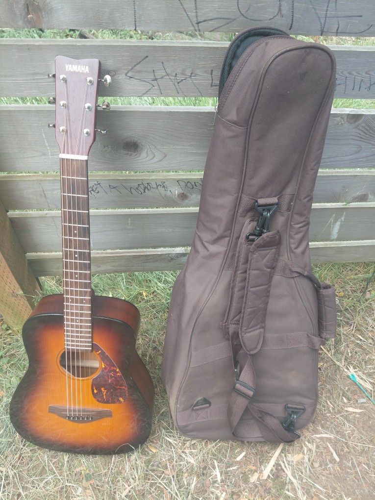Yamaha FG Junior