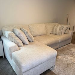 LIKE NEW SECTIONAL SOFA