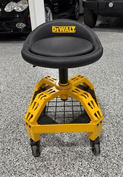 Dewalt Adjustable Shop Stool With Casters