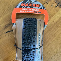 Maxxis Rekon Race 29 X 2.4 WT Brown Mountain Bike Tire