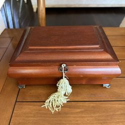 Vintage 90s Bombay wood jewelry box