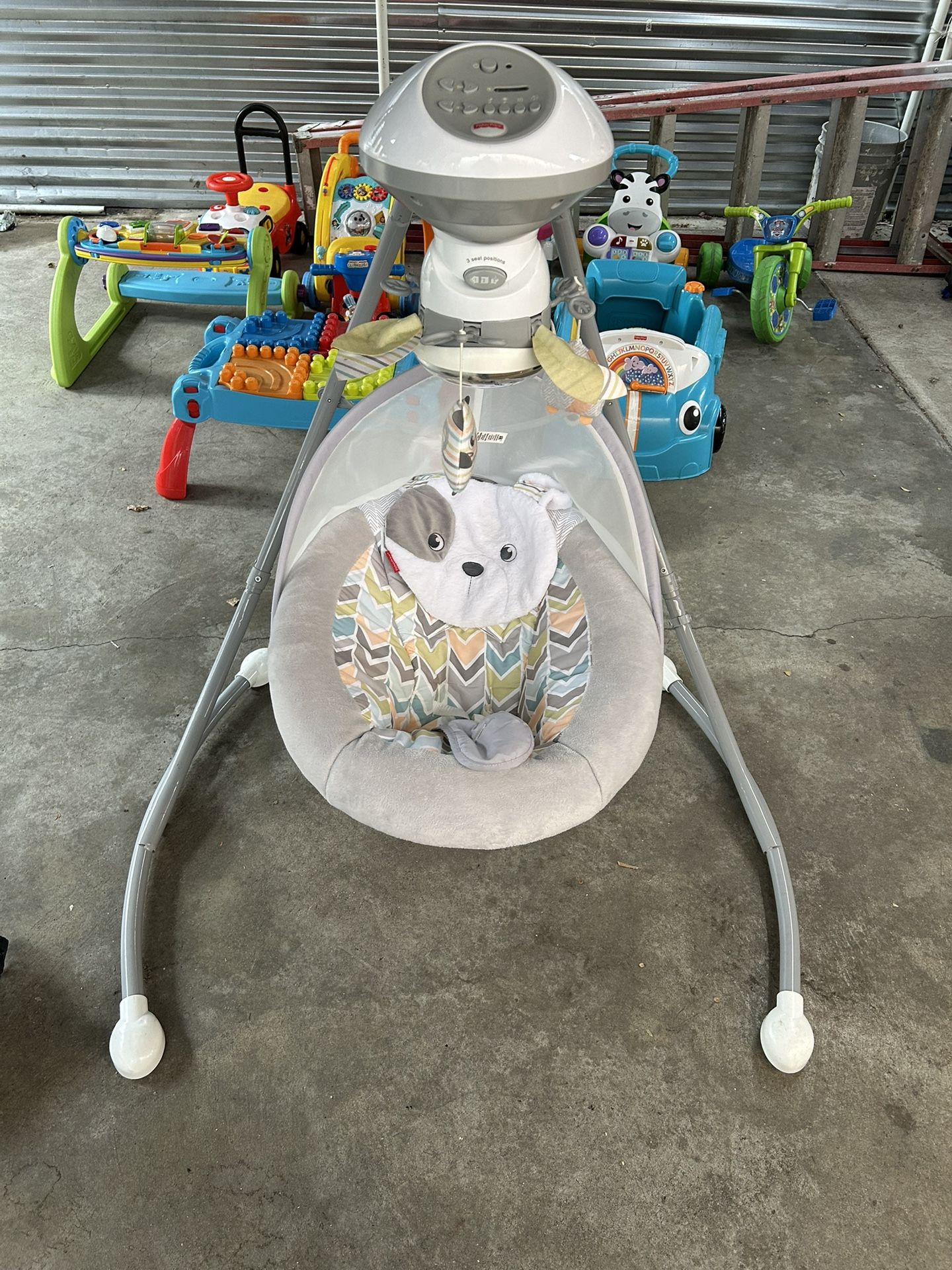 Fisher Price Baby Swing 