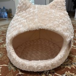 Creme Cat House 