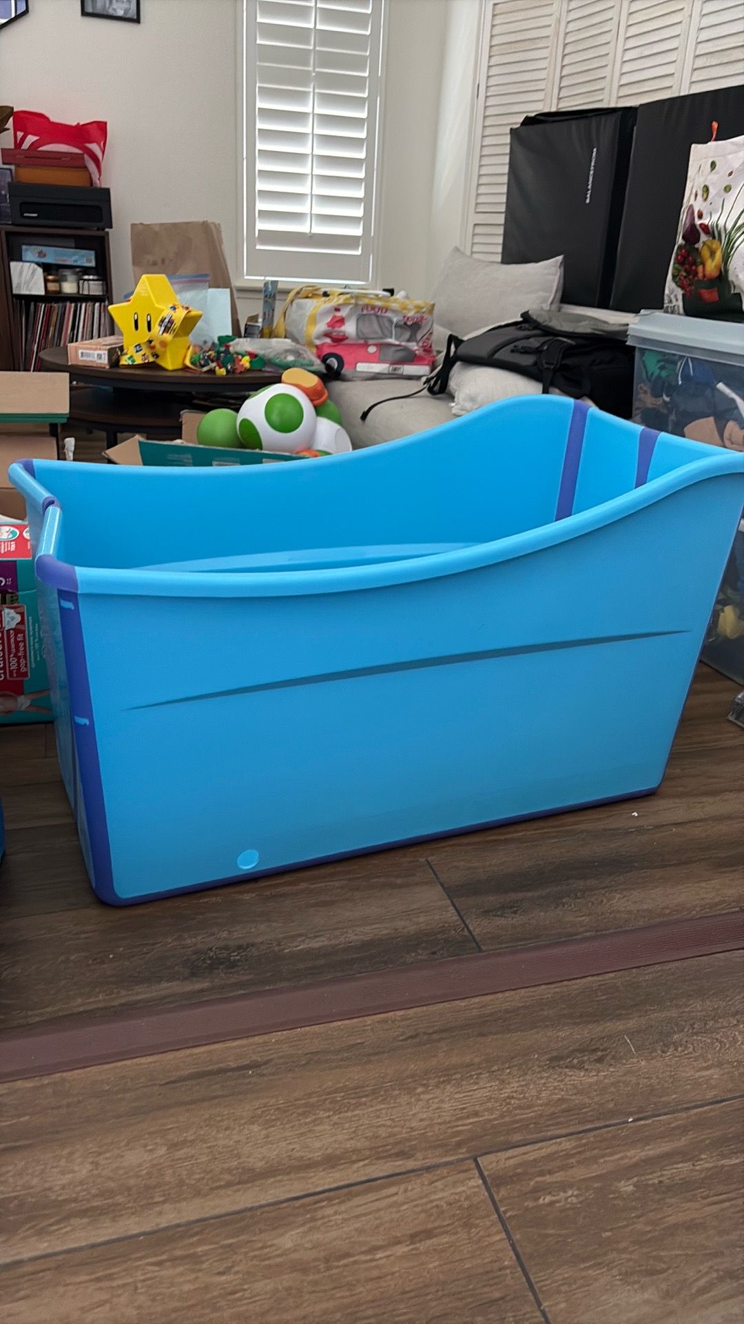Large toddler bath tub