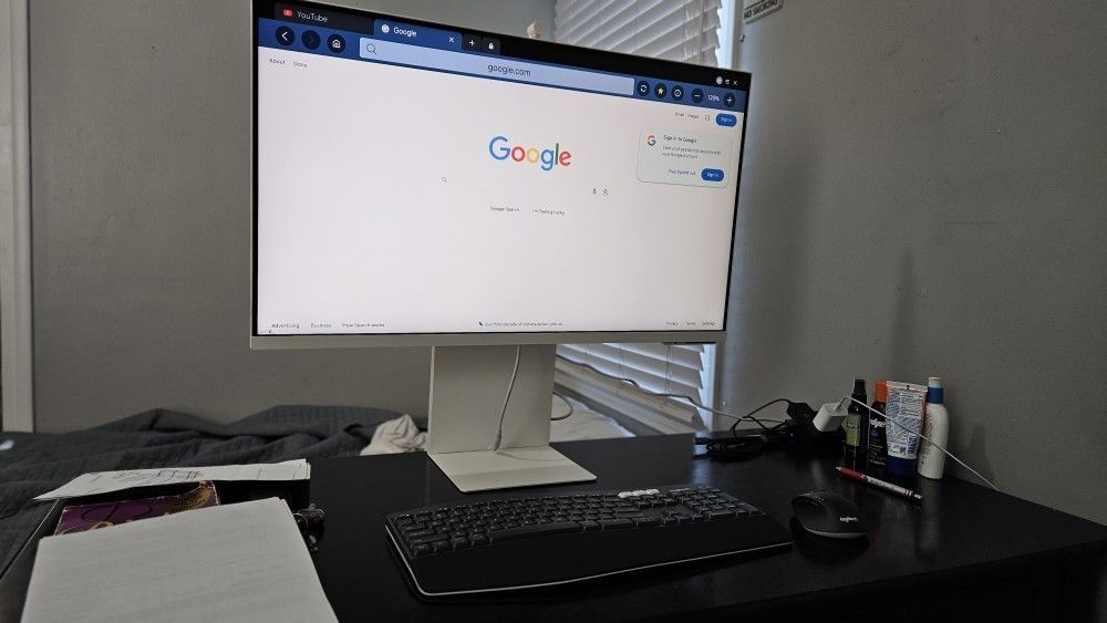 2024 Samsung 32" Smart Monitor M8(M80D) 4KUHD with Stream