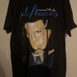 Brand New Men’s XL Deftones T Shirt Around The Fur