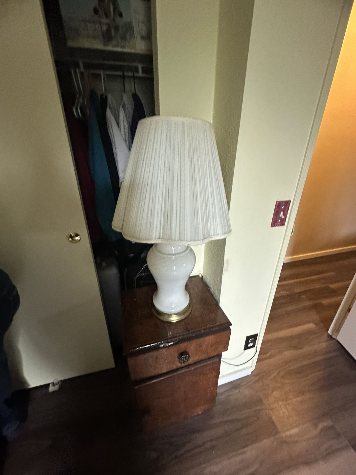 2 Lamps