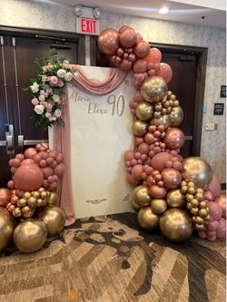 Balloon garlands
