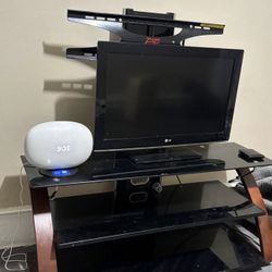 TABLE AND TV 