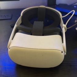 barely used oculus quest 2 vr headset