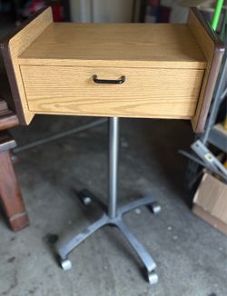 Podium lectern on rollers