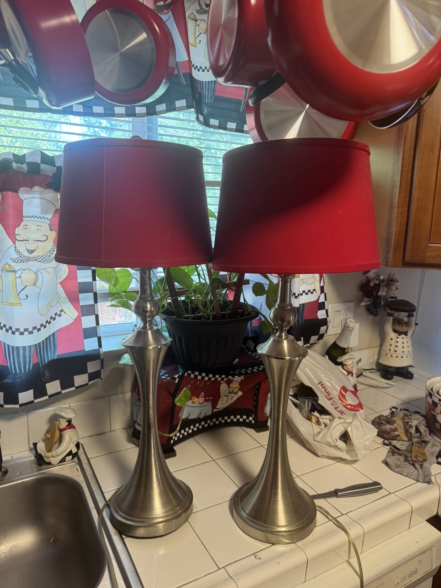 2 Lamps