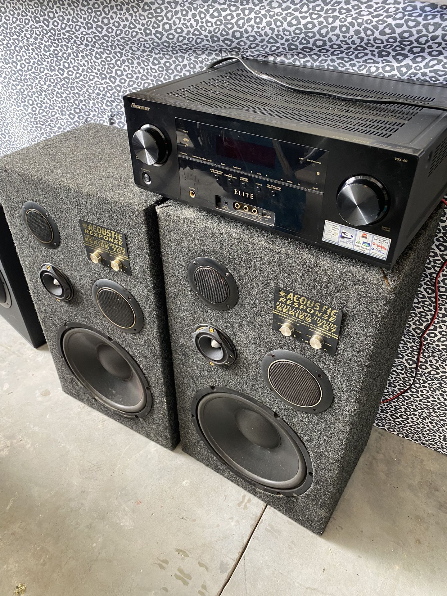 Pioneer Vsx 40 With Speakers for Sale in Lutz, FL OfferUp