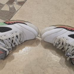 Nike PG 2.5 Playstation Paul George PS4 Size 6Y GS / 2015
Air Jordan 5 Retro BG 'Pro Stars size 5Y