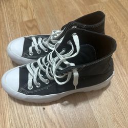 Converse Platform Size 8.5 Women’s