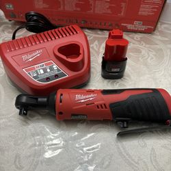 Milwaukee M12 Ratchet 3/8 In W Charger And Battery Brand New Pickup Only 
