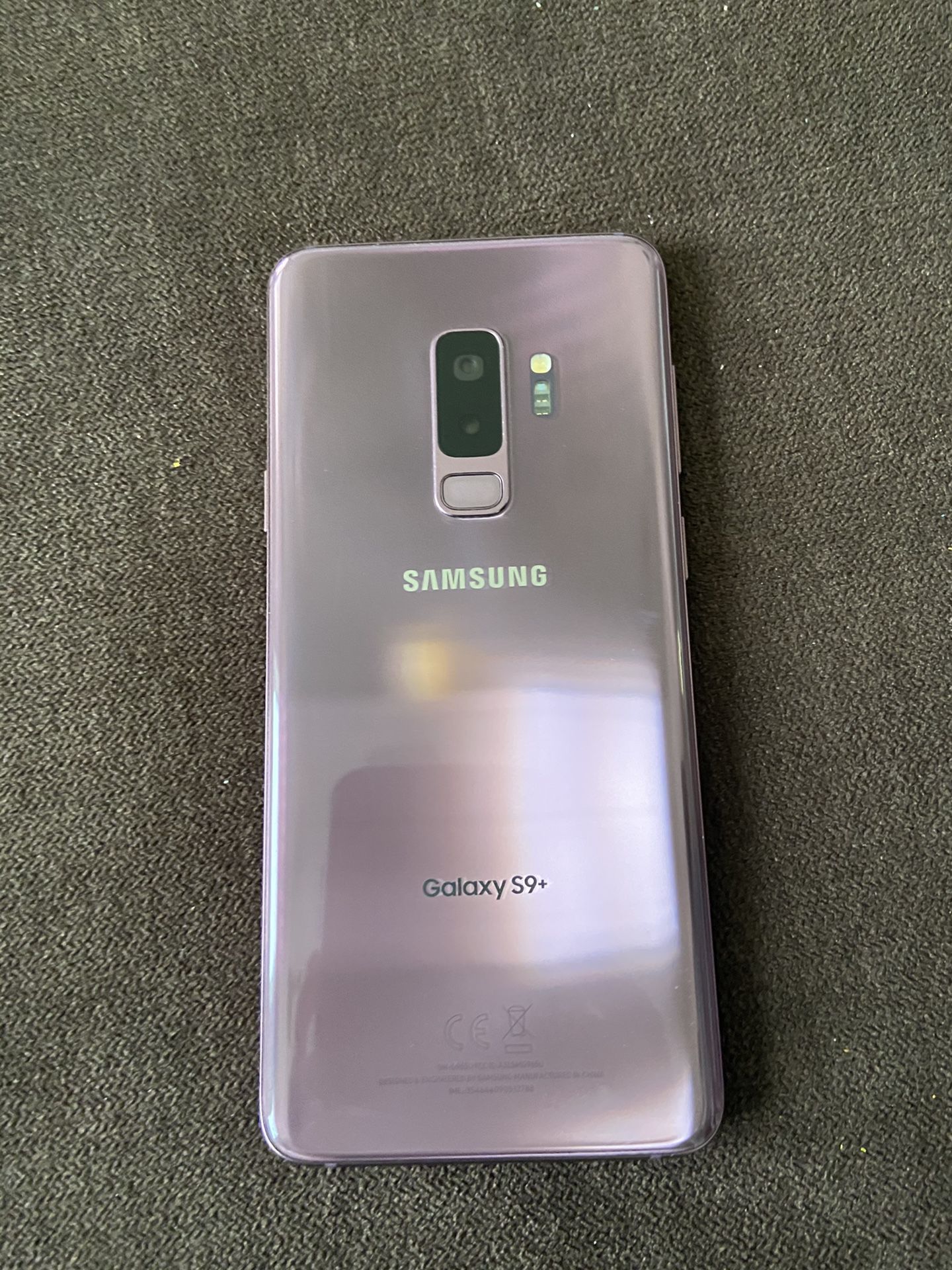 Samsung galaxy s9+ like new android phone