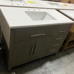 42'' Solid Wood Bathroom Vanity Cabinet with Stone Countertop (Damaged)