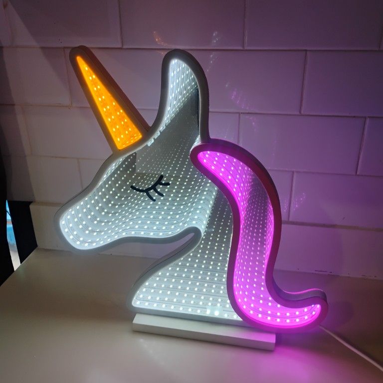 Lámpara Y Espejo LED De Unicornio Estilo Infinito 