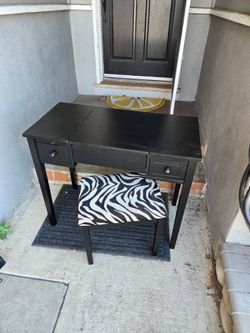 Vanity with mirror & Chair