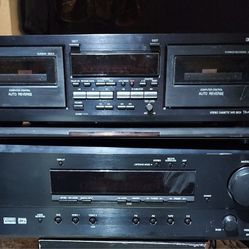 * * 2 Piece ONKYO Plus Base Box  and Sony Speaker Set Home Stereo System  * * *