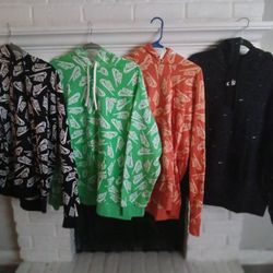 NIKE HOODIES Xl 20$ Ea Or 60$ For All 4