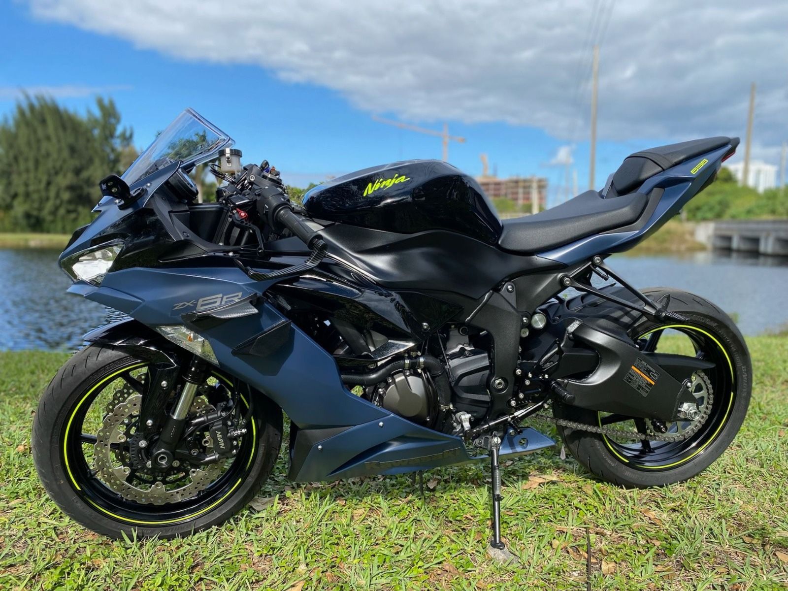 2022 KAWASAKI NINJA ZX-6R for Sale in Aventura, FL - OfferUp