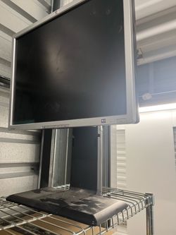 HP 20” computer monitor