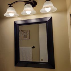 Mirrow And Vanity Lights 