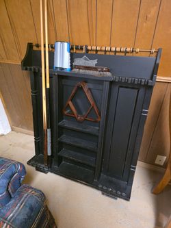 Pool stick holder