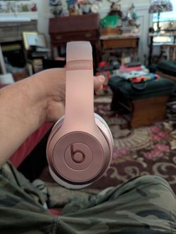 Beats solo 3 wireless headphones