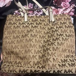 Michael Kors Purse 