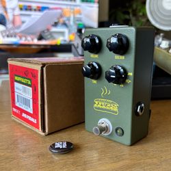 New JHS Muffuletta Army Green Fuzz Guitar Effects Pedal Overdrive