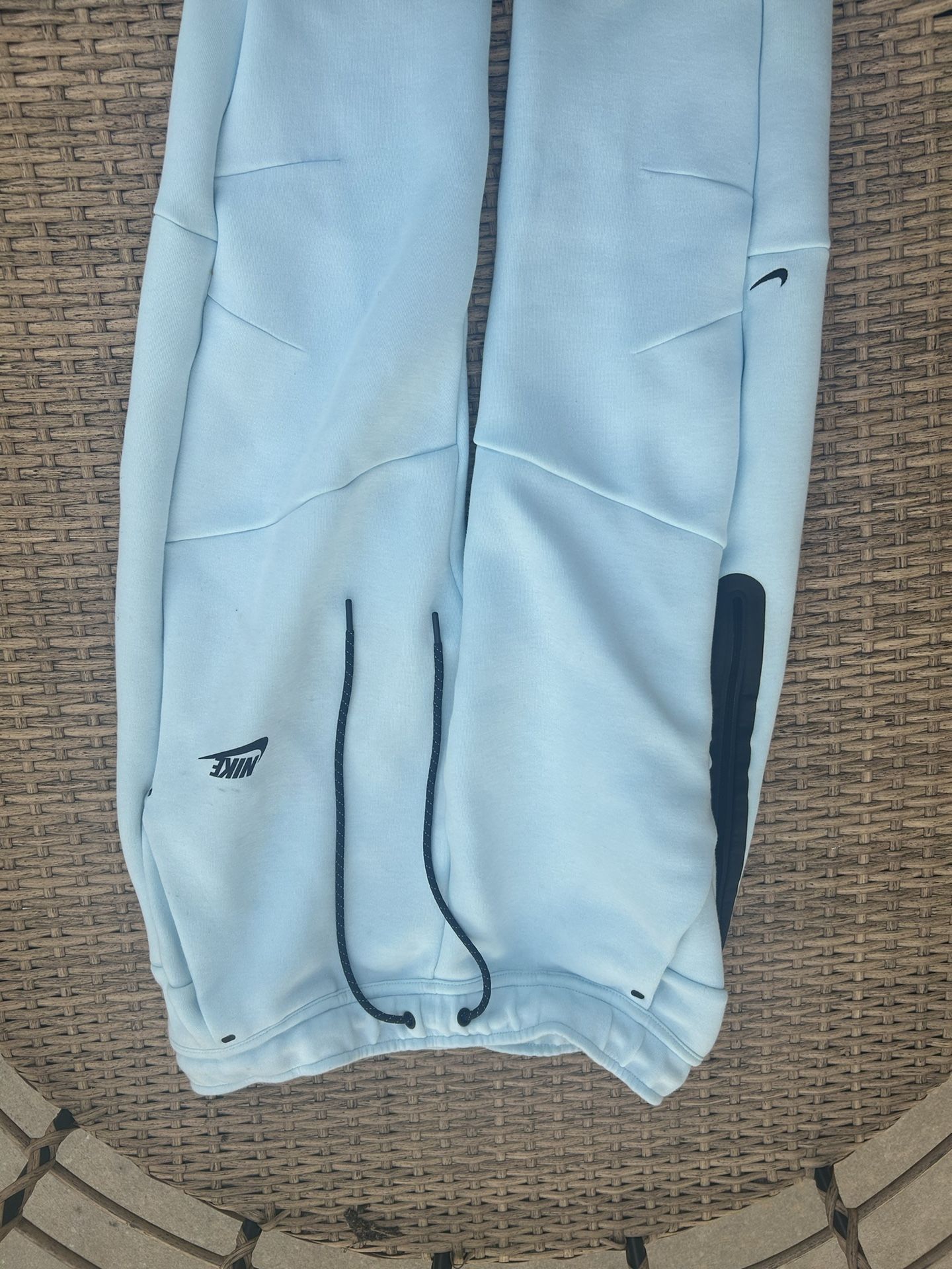 Nike Tech Pants M