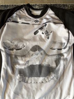 GO Skull Graphic Long Sleeve Athletic Shirt
