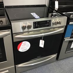 New Scratch And Dent Frigidaire Gallery 5 Burner Glass Top Stainless Steel Slide In Range. 1 Year Warranty 