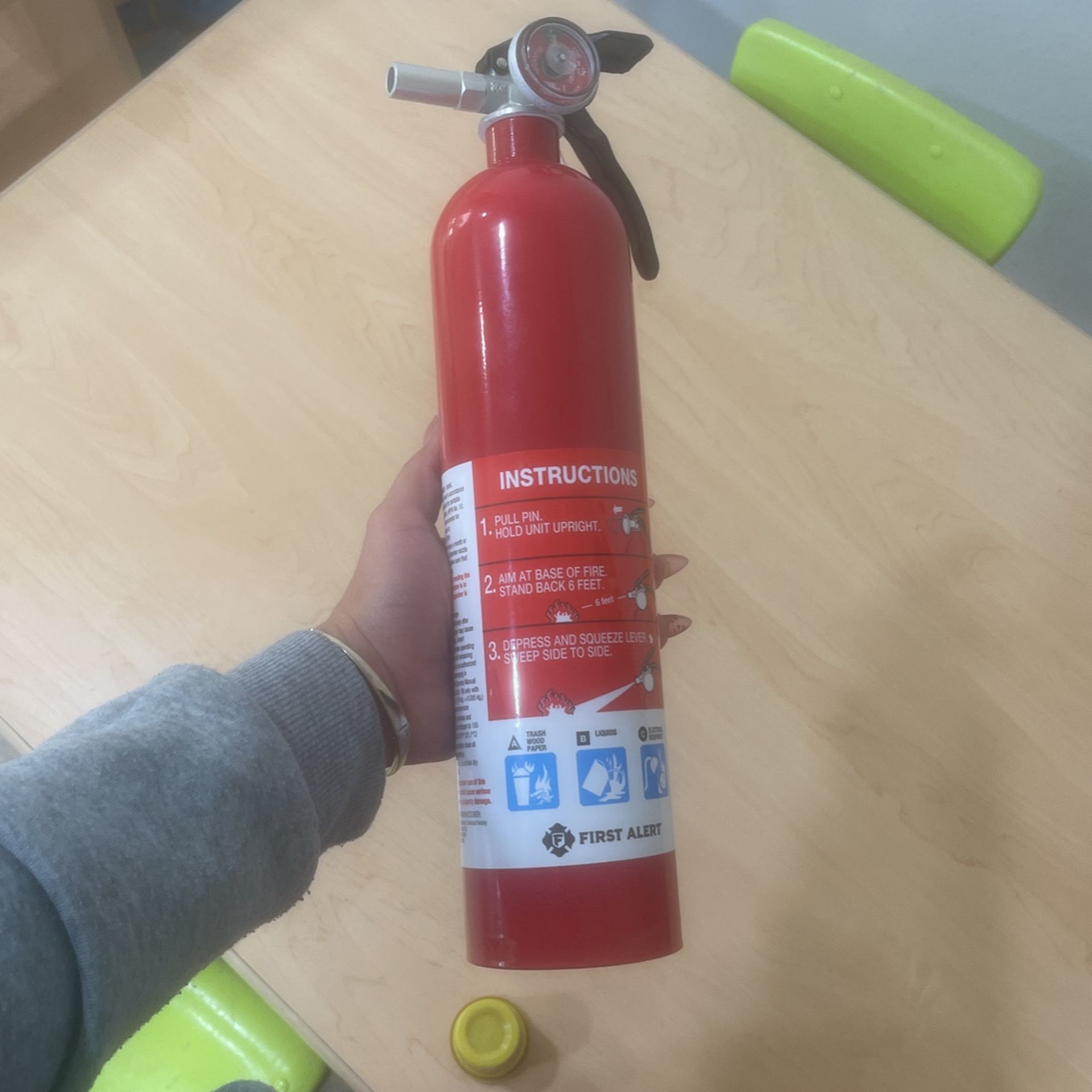 1-A:10-B:C Fire Extinguisher