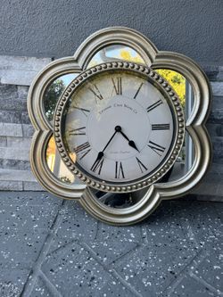 Gorgeous Clock