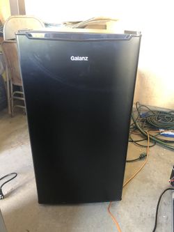 Galanz Single Door Mini Fridge 3.3cu.ft