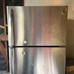 GE Fridge
