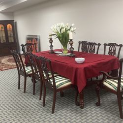 Dining room with eight chairs